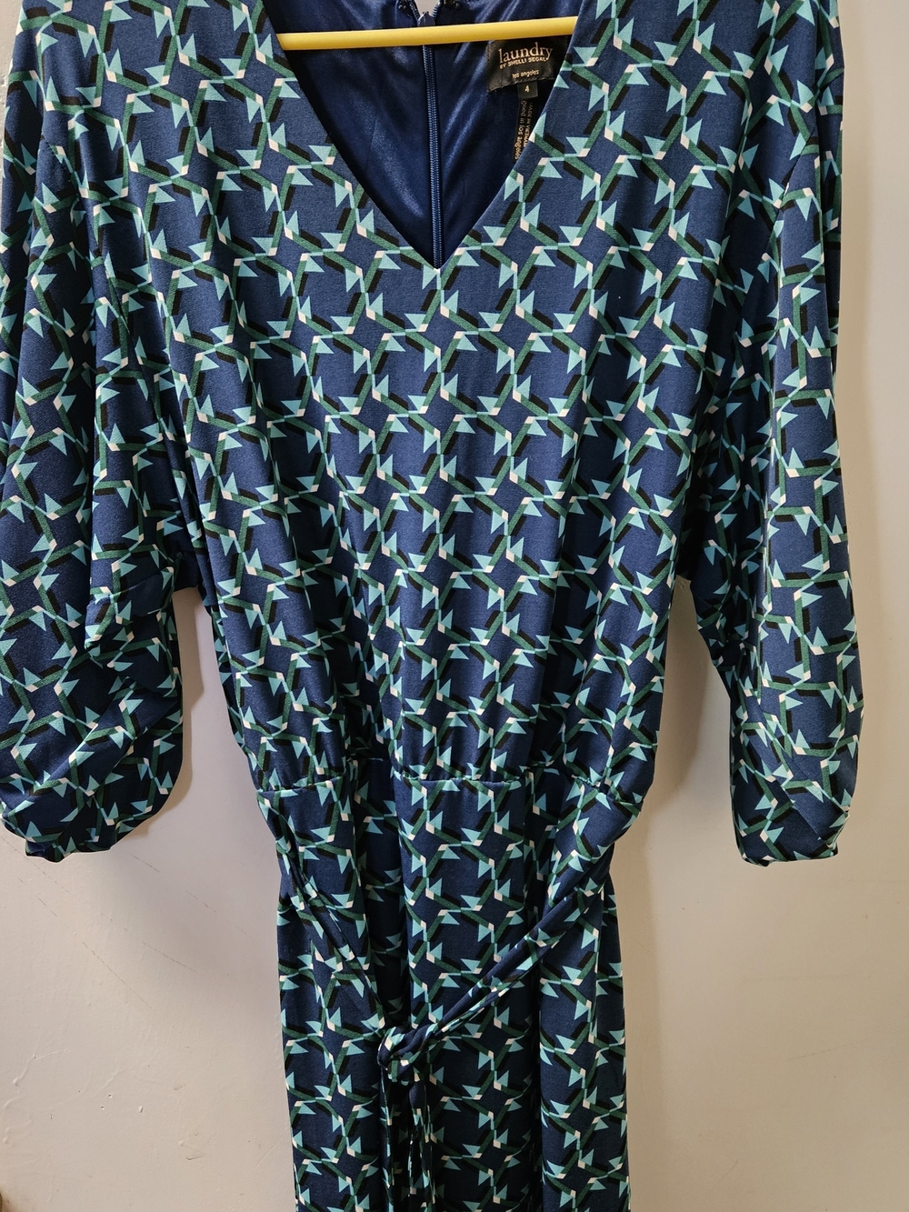 Laundry By Shelli Segal Navy and Teal Geometric V-Neck Dress